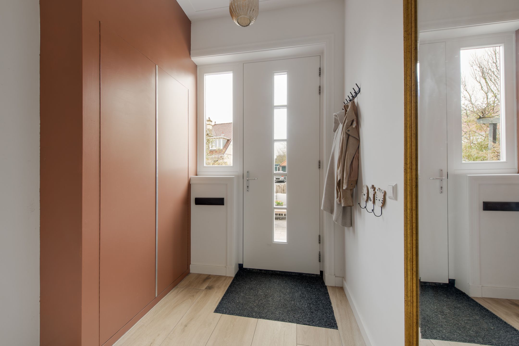 Photo 18 of Brederodestraat 72