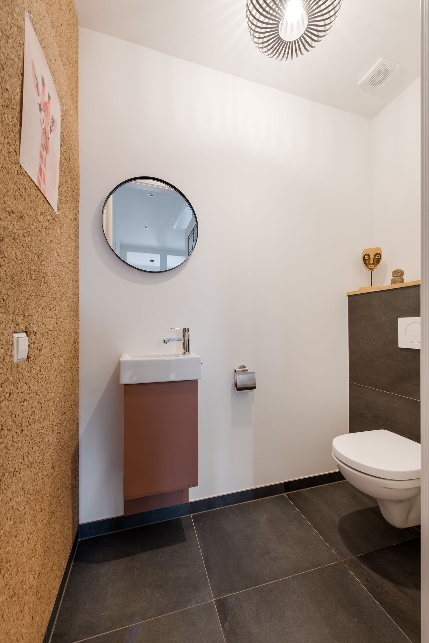 Photo 20 of Brederodestraat 72