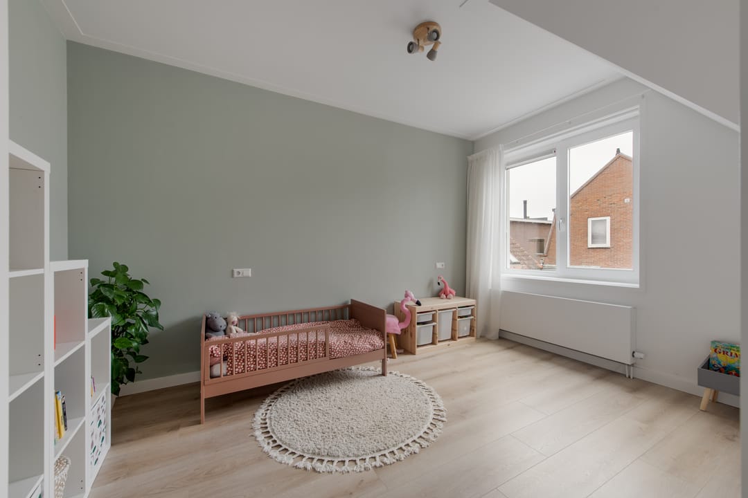 Photo 23 of Brederodestraat 72