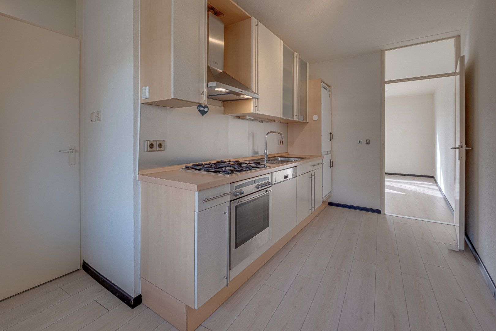 Photo 18 of Zeswegenlaan 195