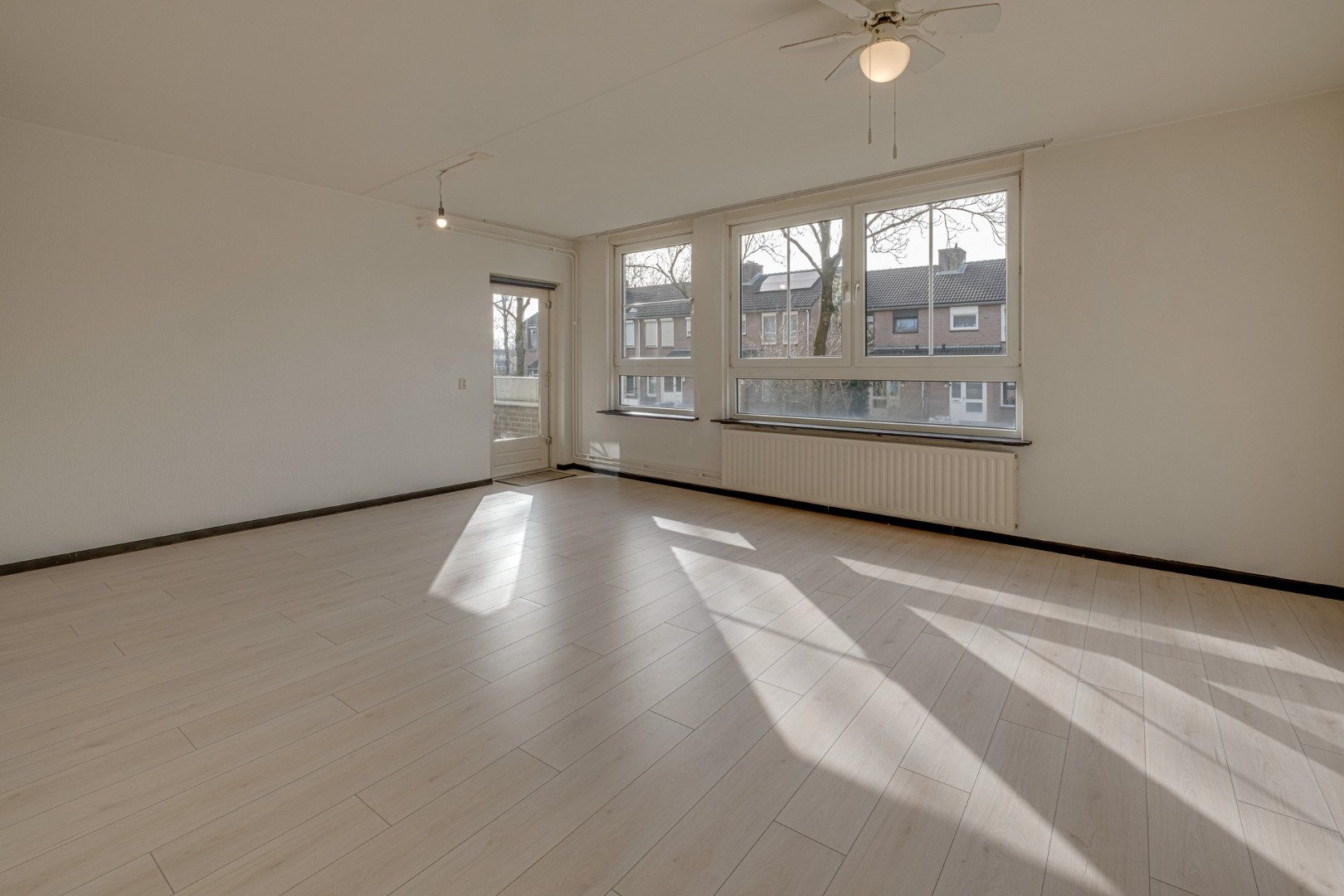 Photo 6 of Zeswegenlaan 195