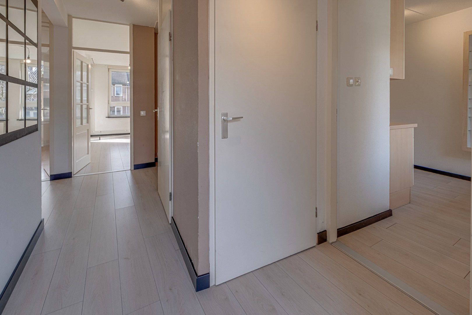 Photo 12 of Zeswegenlaan 195