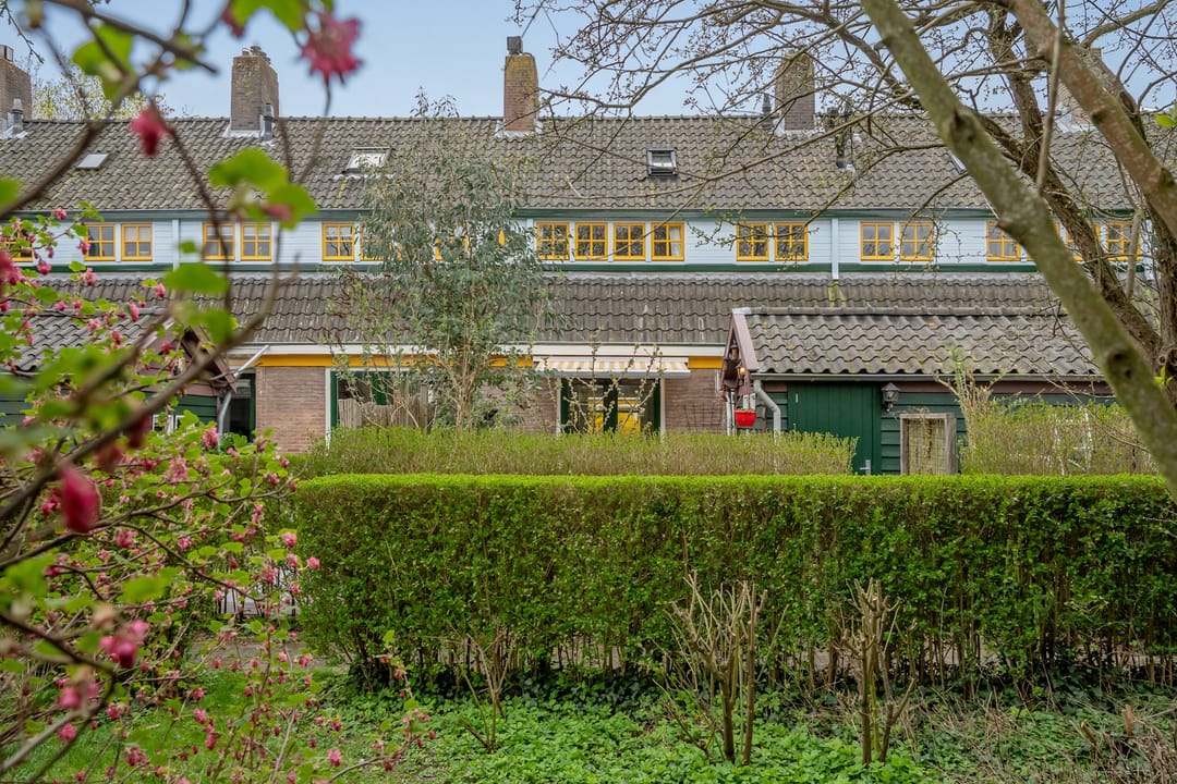 Photo 37 of Beyerinckstraat 6