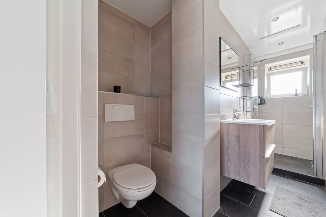 Photo 17 of Delftseveerweg 51-D