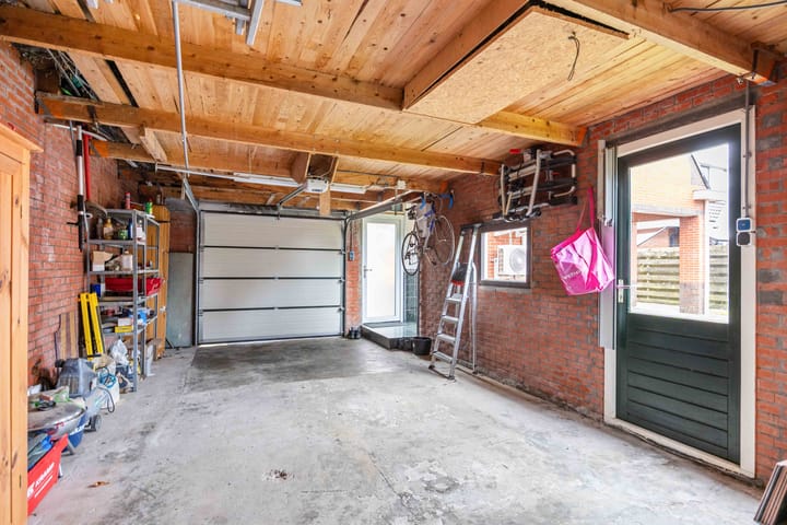 Photo 2 of Leegeweg 13