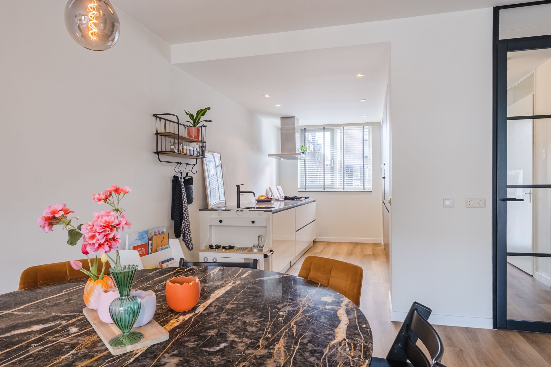 Foto 9 van Sluisstraat 99