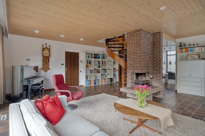 Foto 2 van Baanderheer 8