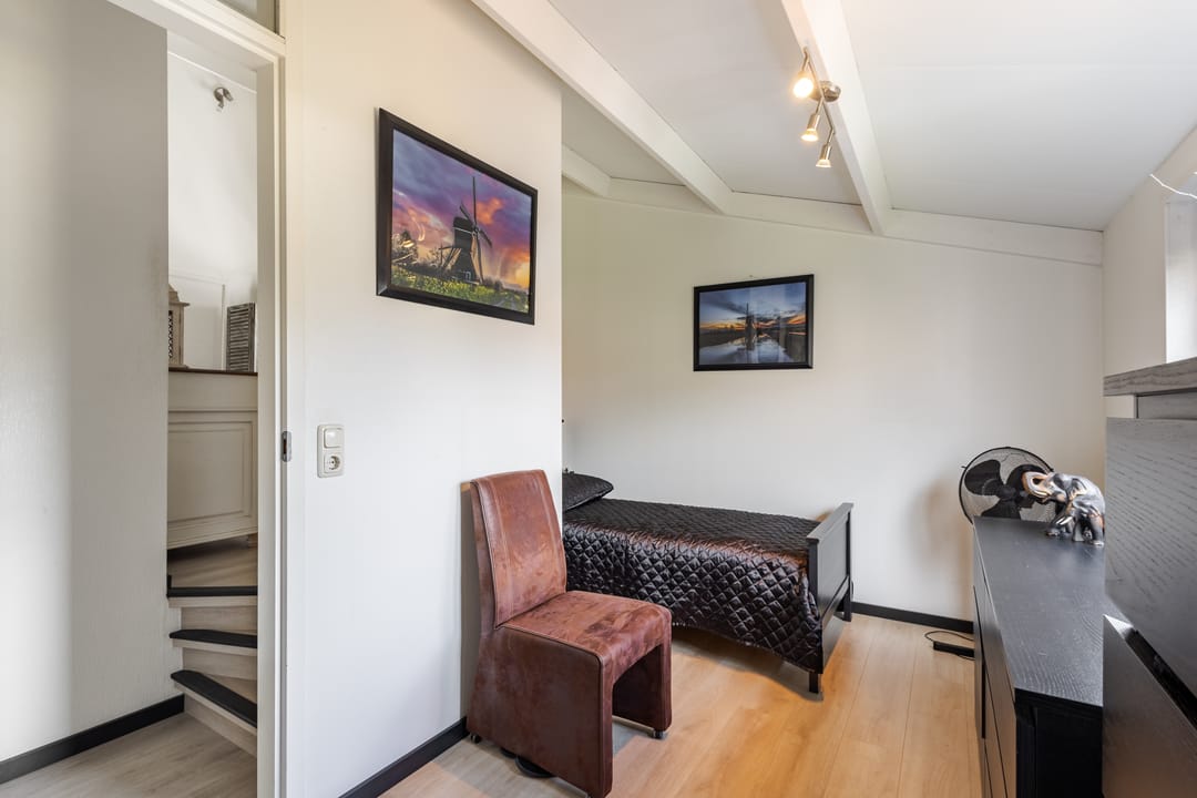 Foto 16 van Hofweerstraat 4