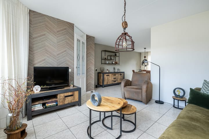 Photo 3 of Plataan 15