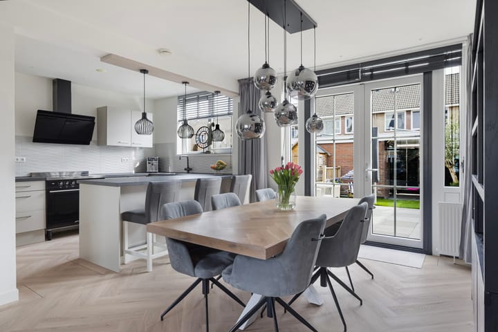 Photo 3 of Meindert Hobbemastraat 26