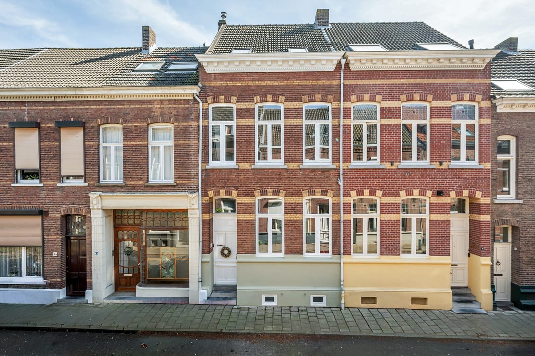 Foto 1 van Dokter Leursstraat 11