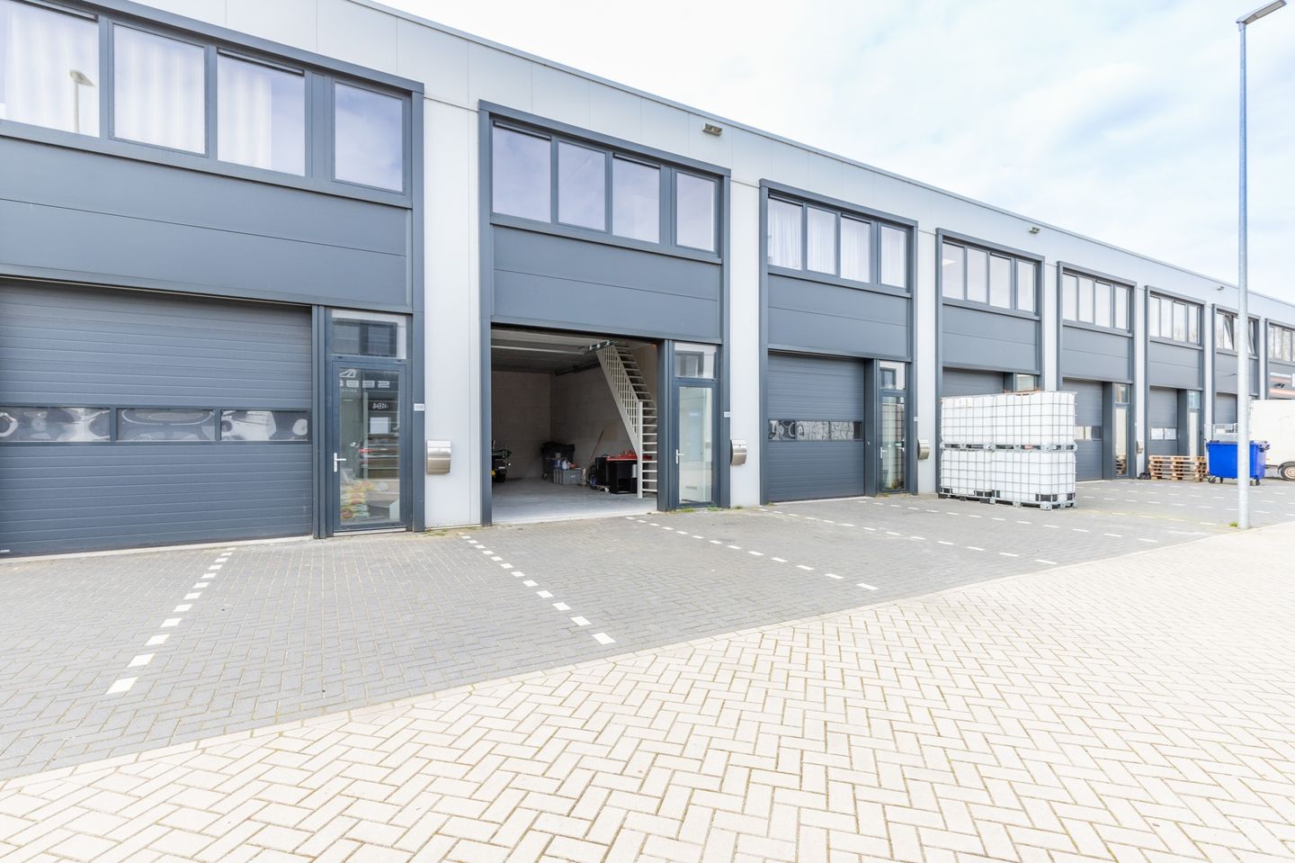 Bekijk foto 4 van Titaniumweg 508