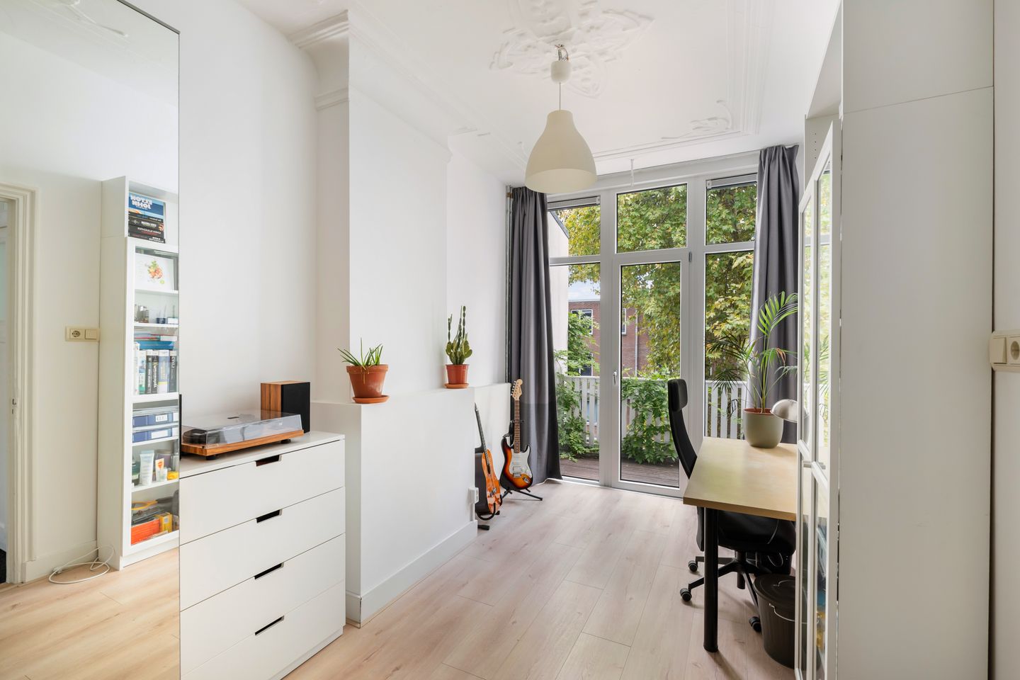 Photo 19 of IJsclubstraat 36-B