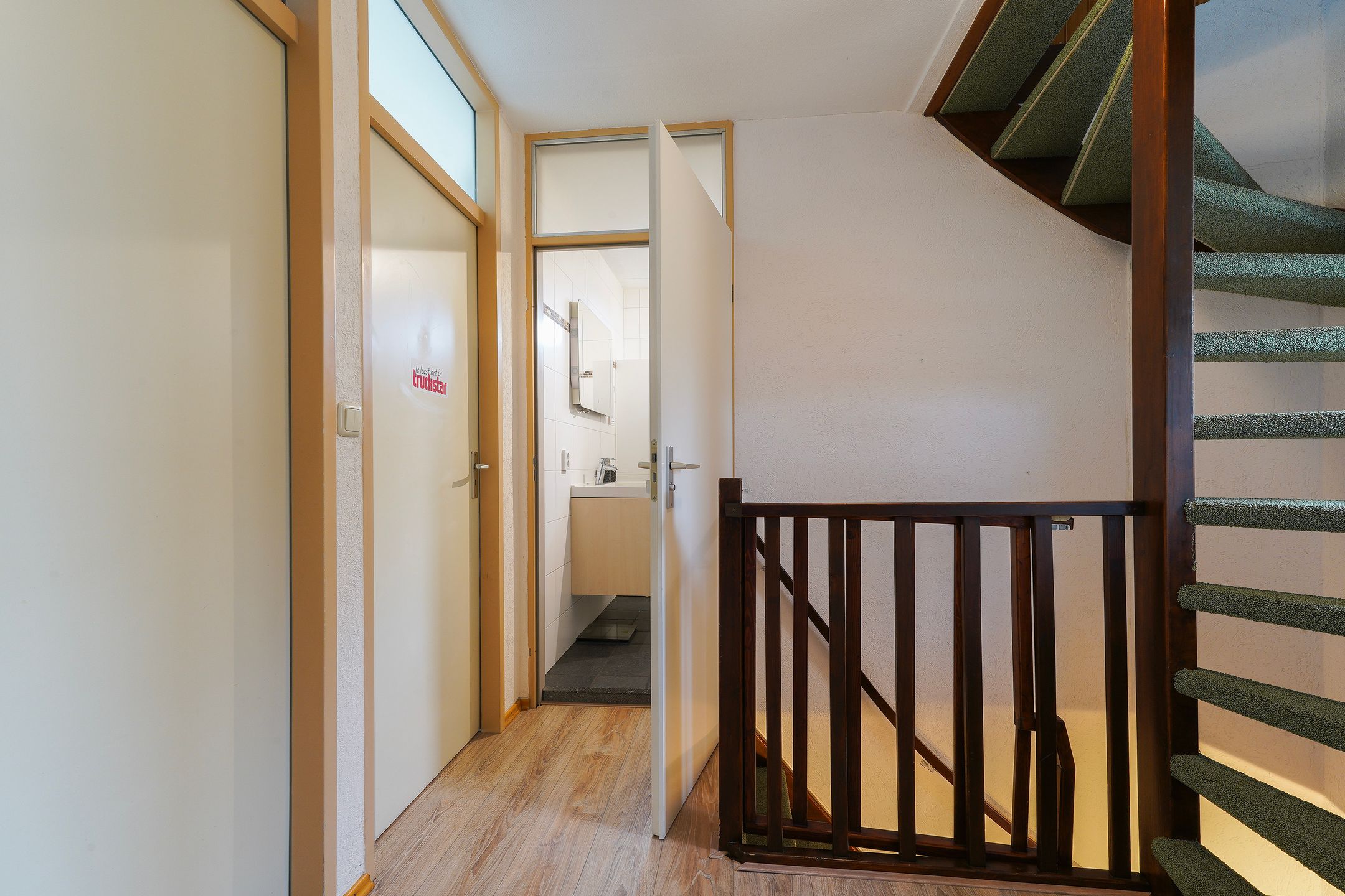 Photo 15 of Leeuwerik 55