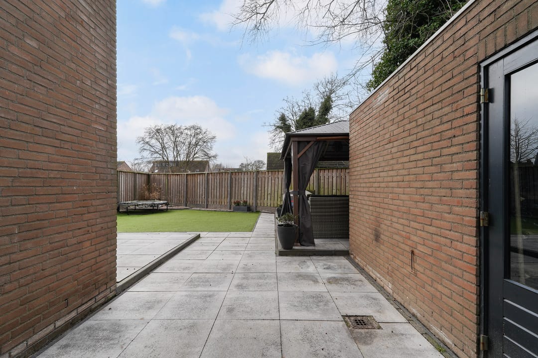 Photo 32 of Leeuwerik 55