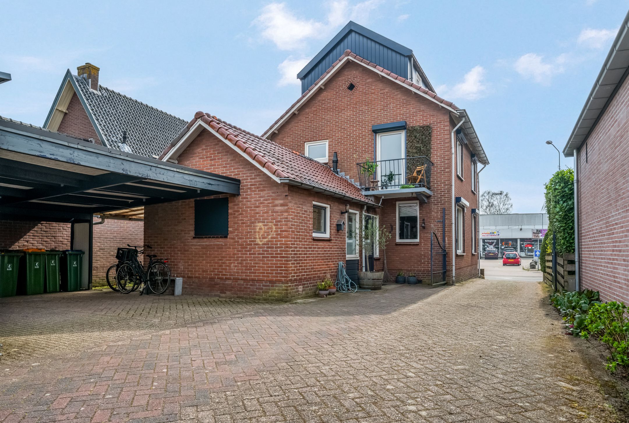 Foto 33 van Molenstraat 184