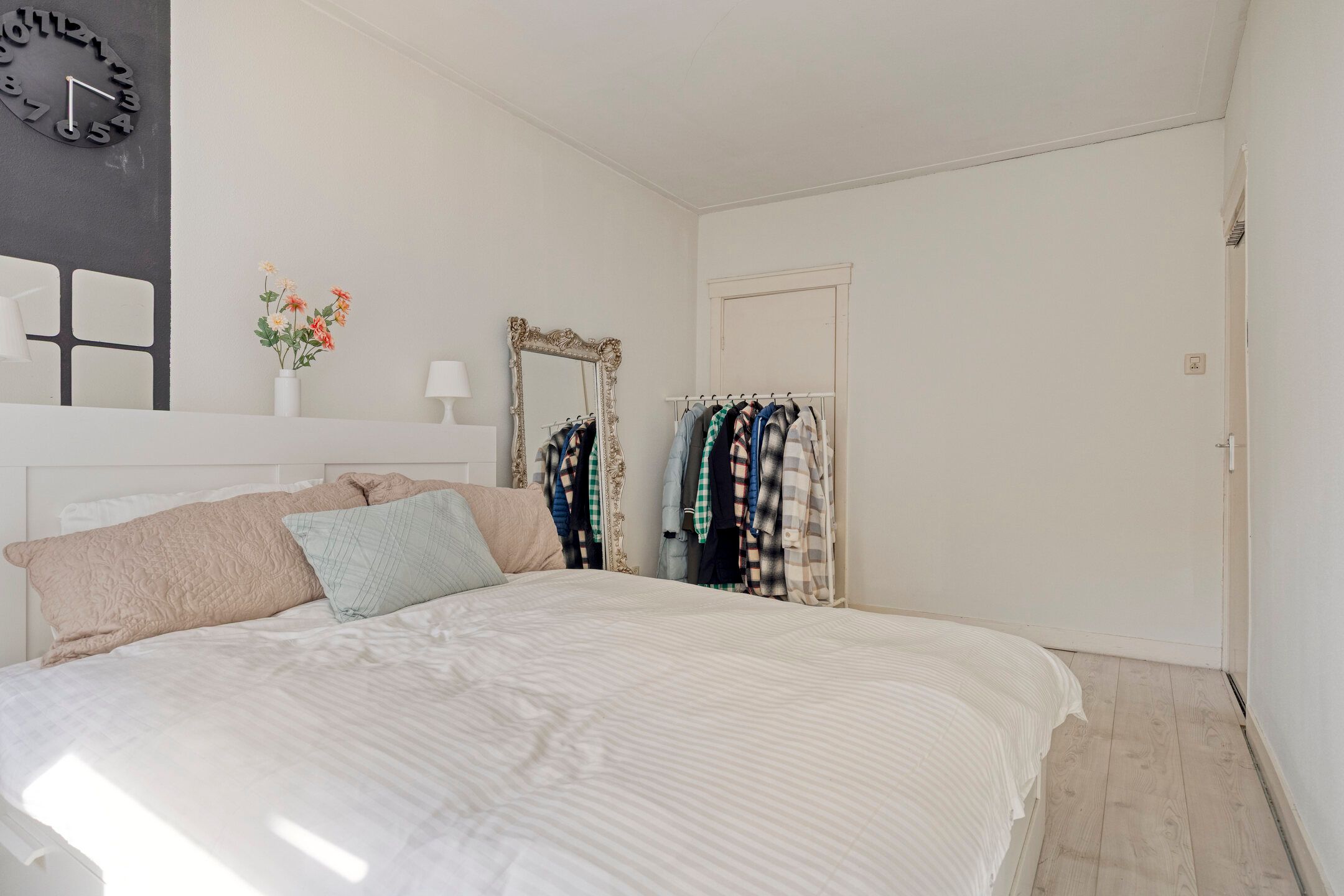 Photo 15 of Radiostraat 65