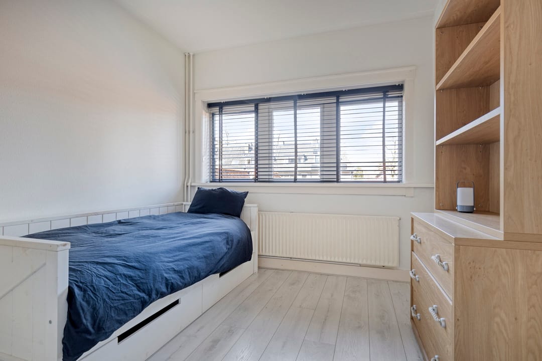 Photo 16 of Radiostraat 65