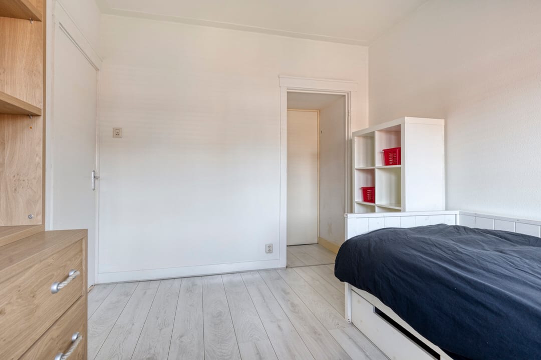 Photo 17 of Radiostraat 65