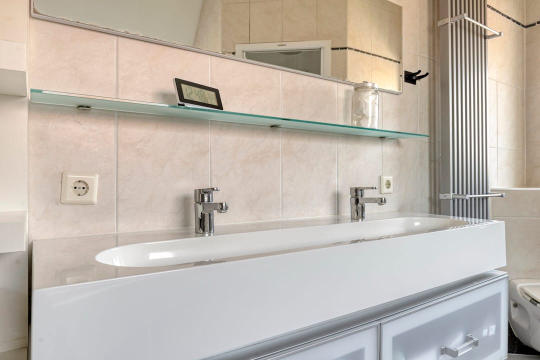 Photo 26 of Radiostraat 65