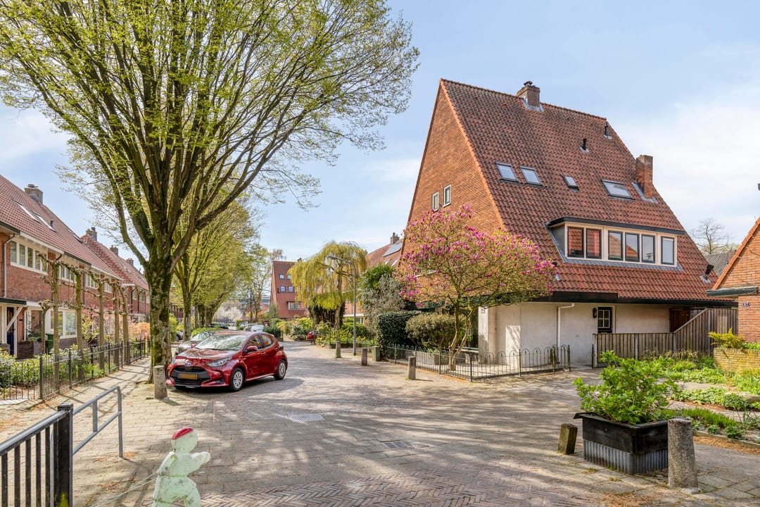 Photo 41 of Radiostraat 65