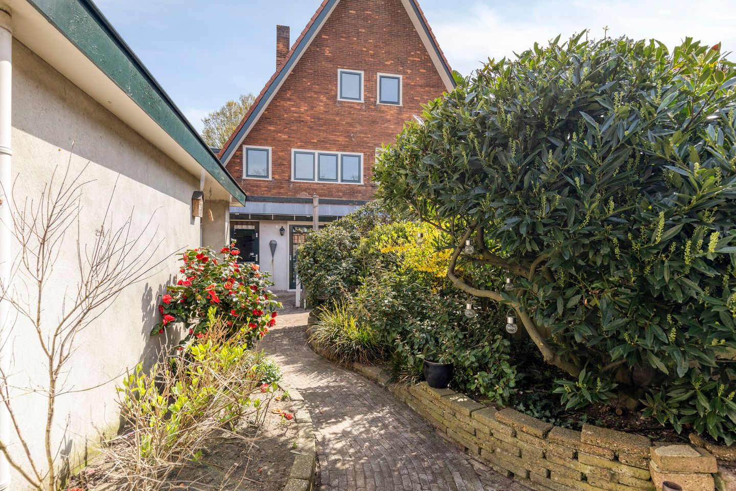 Photo 34 of Radiostraat 65