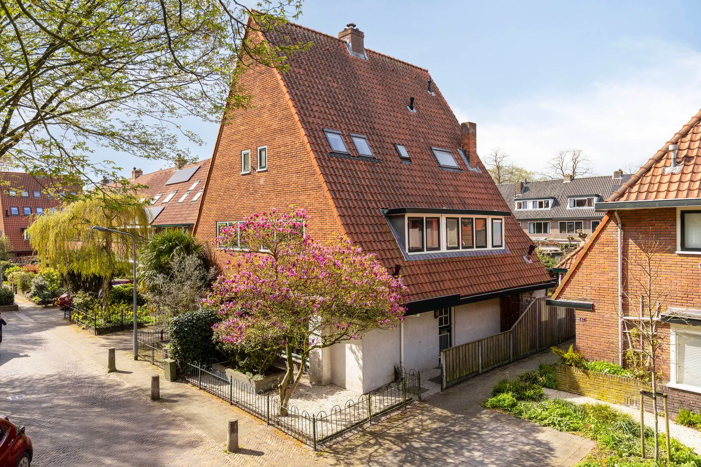 Photo 40 of Radiostraat 65