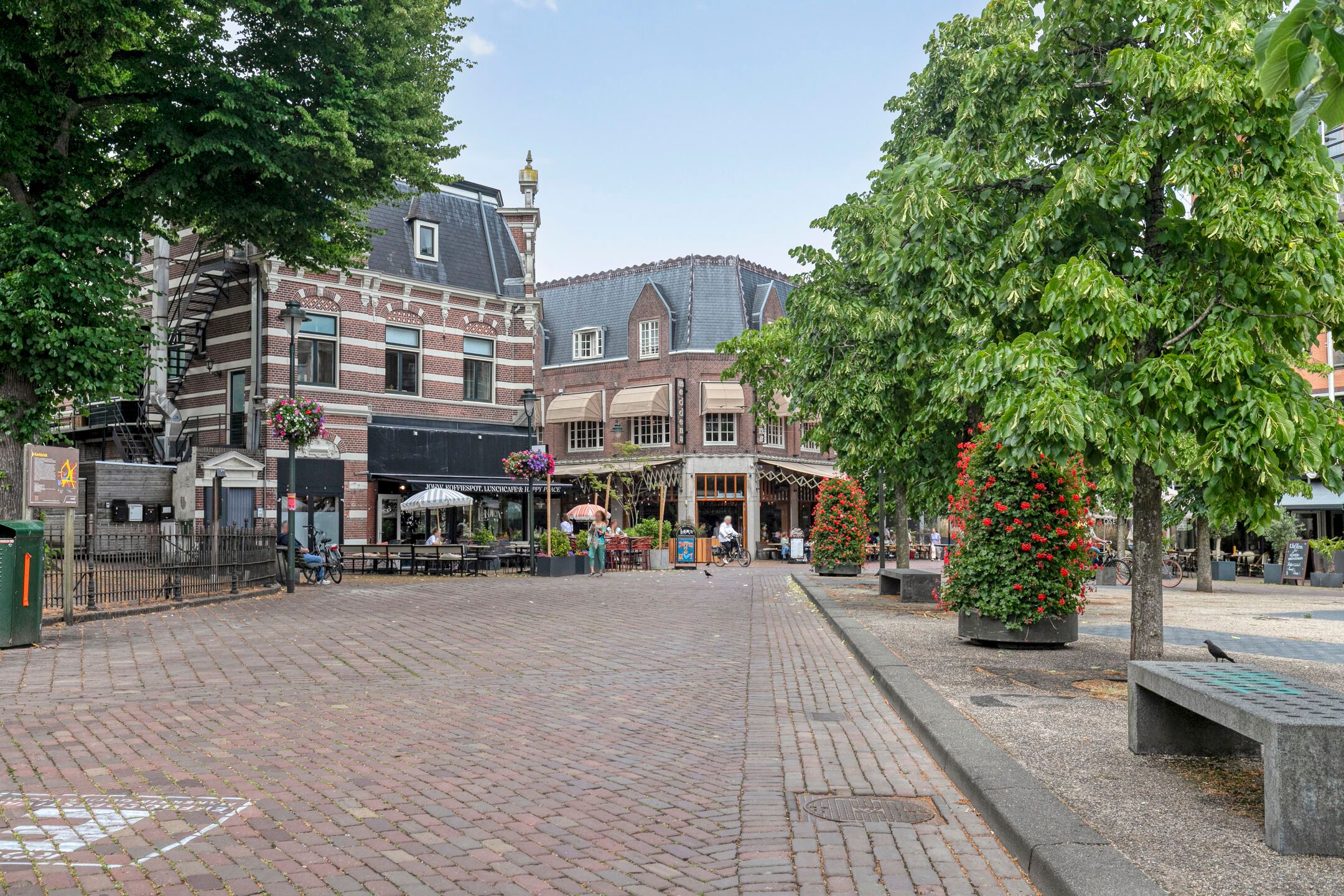 Photo 45 of Radiostraat 65