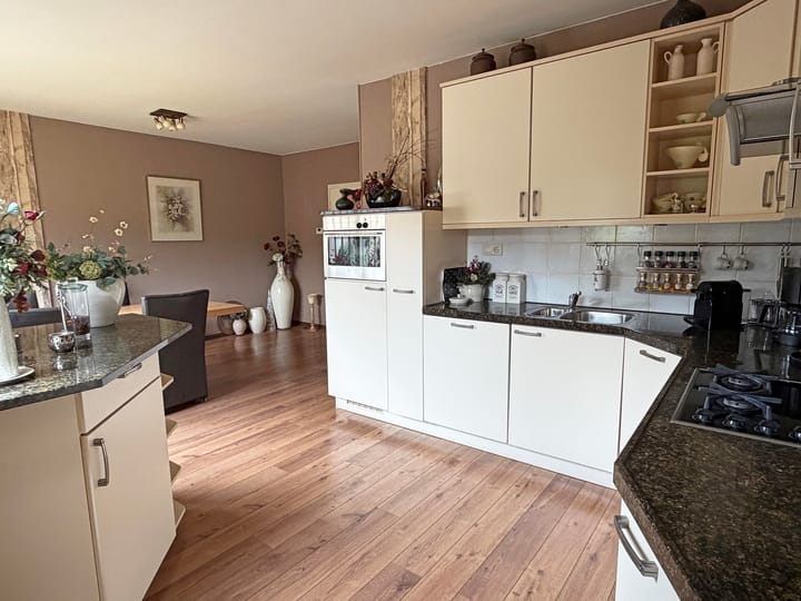 Foto 5 van van Bothnialaan 12