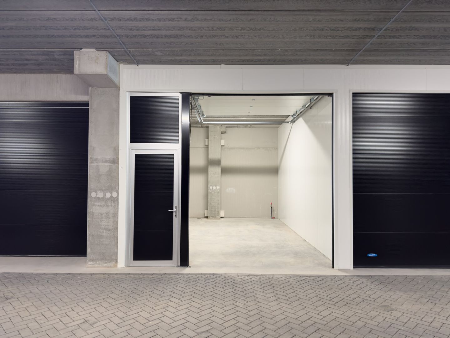 View photo 1 of Industrieweg 69-3