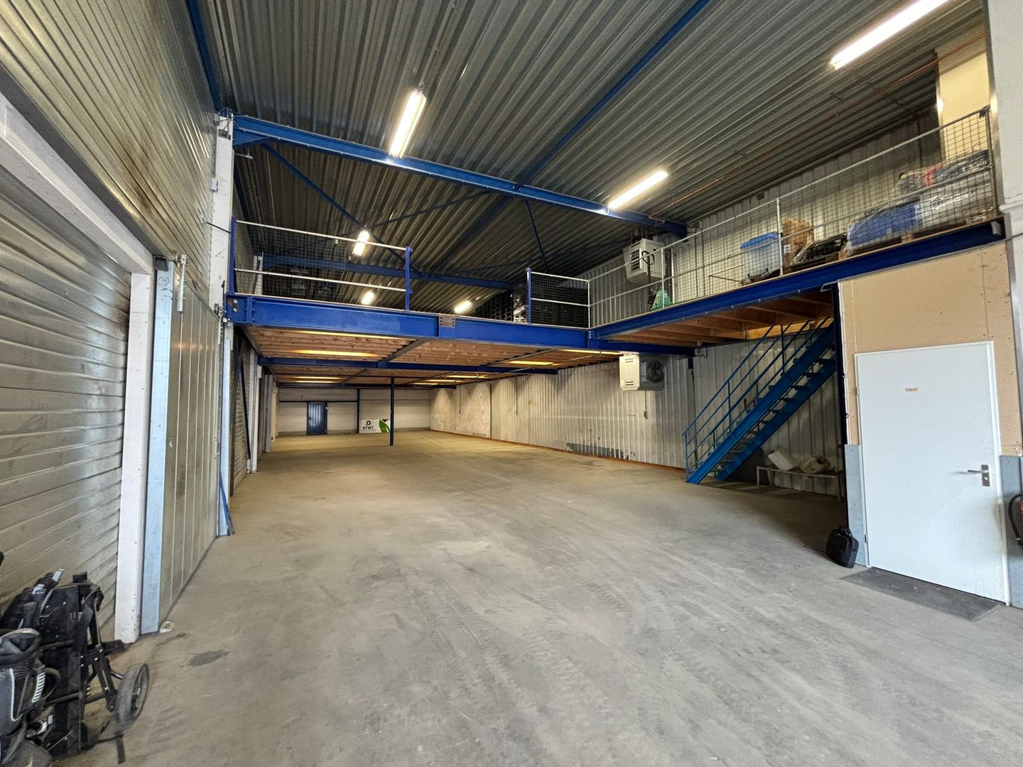 Bekijk foto 2 van Dommelstraat 6