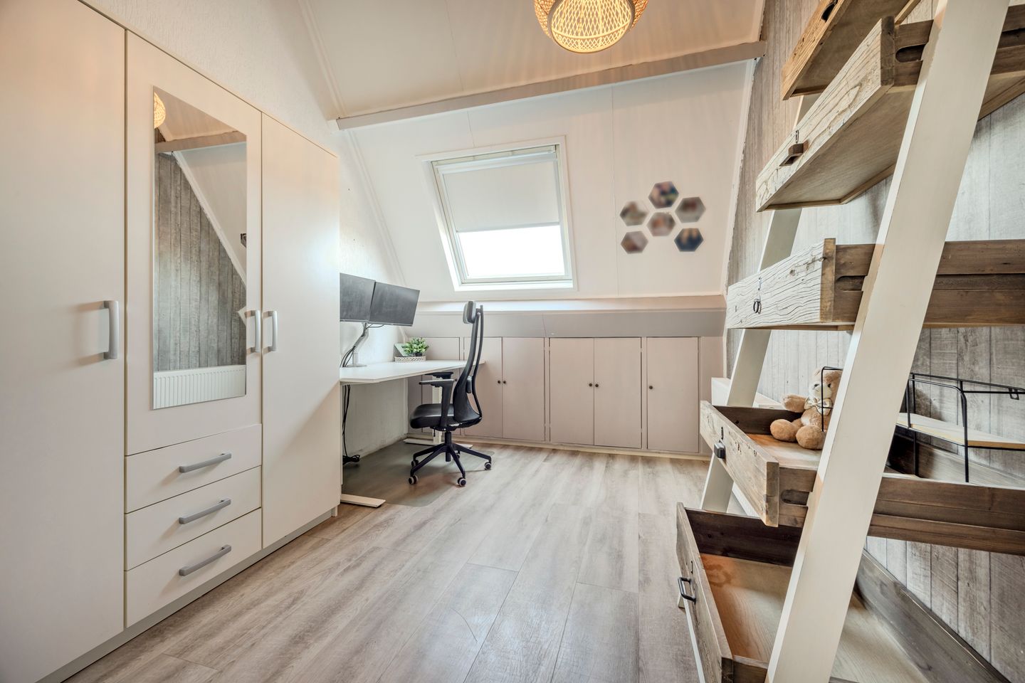 Foto 25 van Oranjetip 16