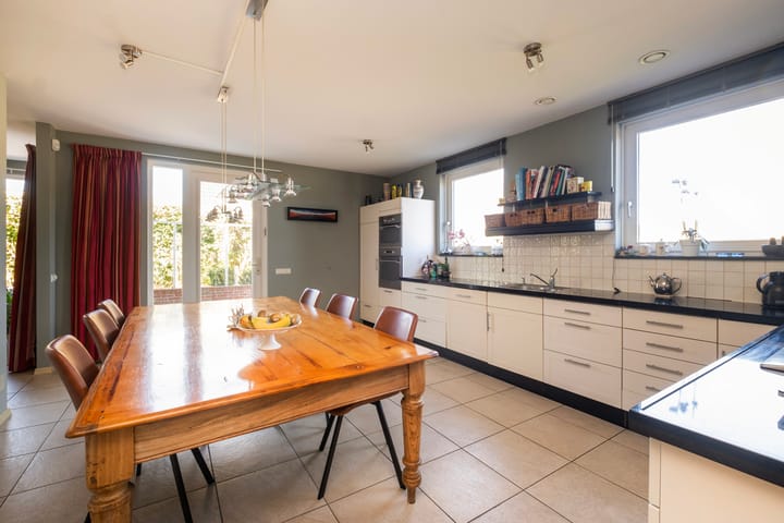 Foto 4 van Forint 38