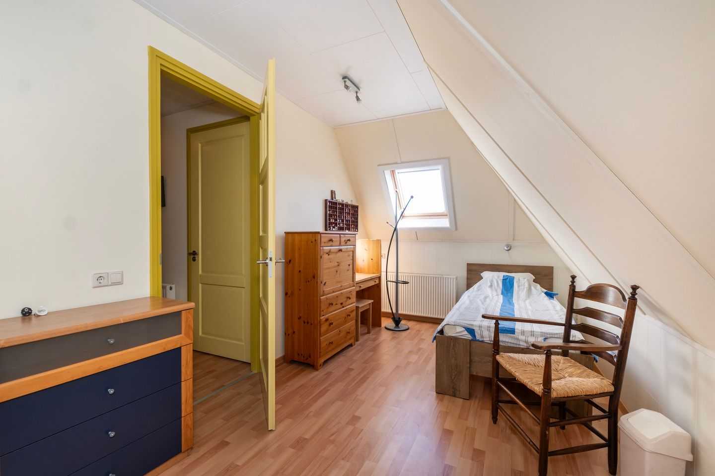 Photo 25 of Forint 38