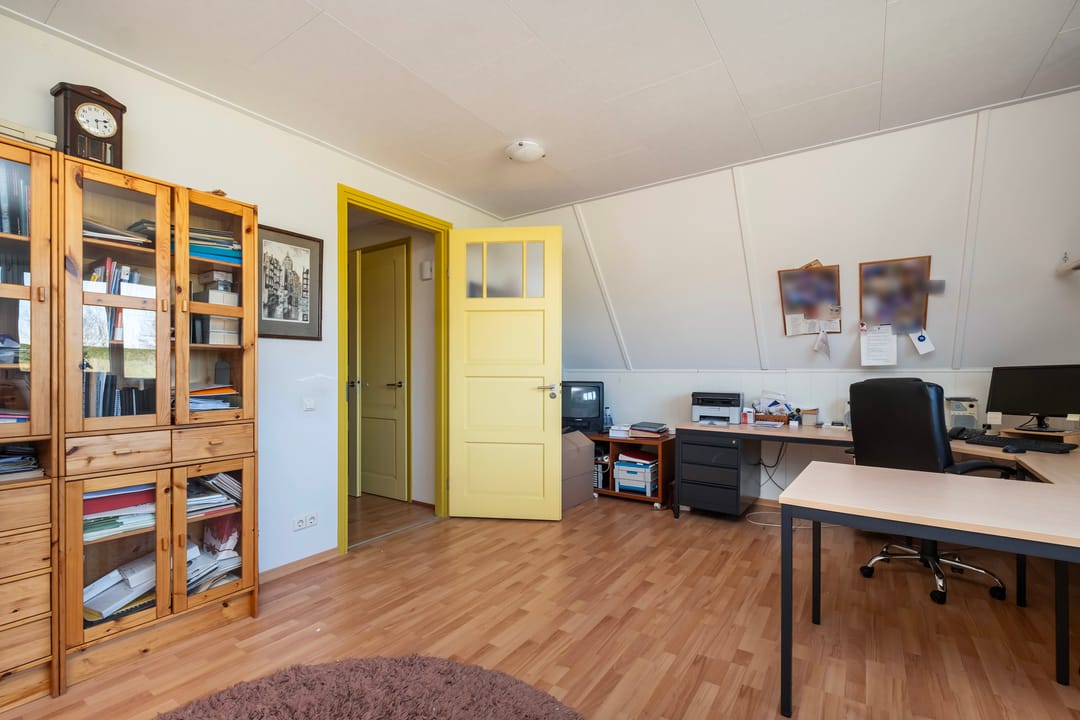 Photo 22 of Forint 38