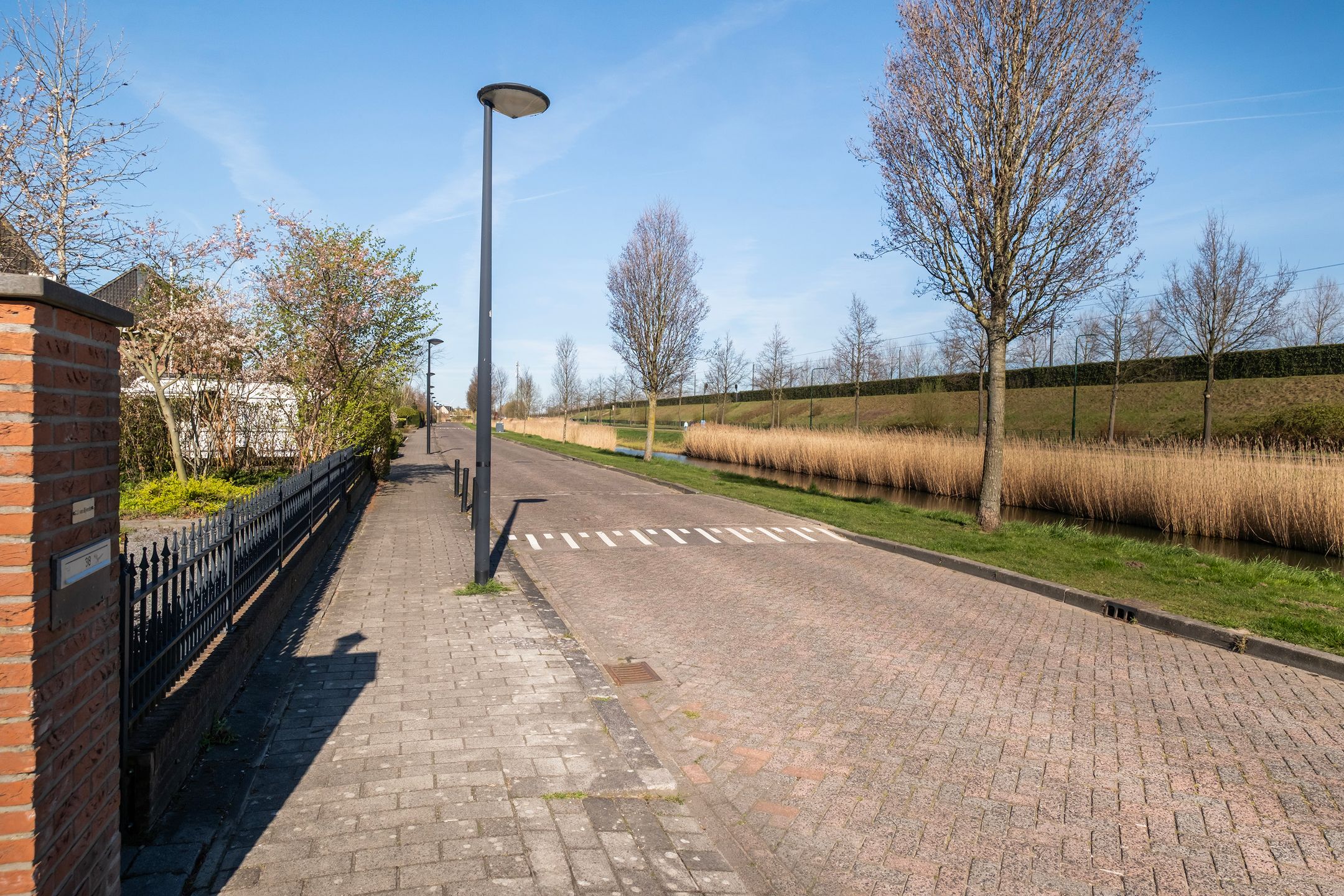 Photo 39 of Forint 38