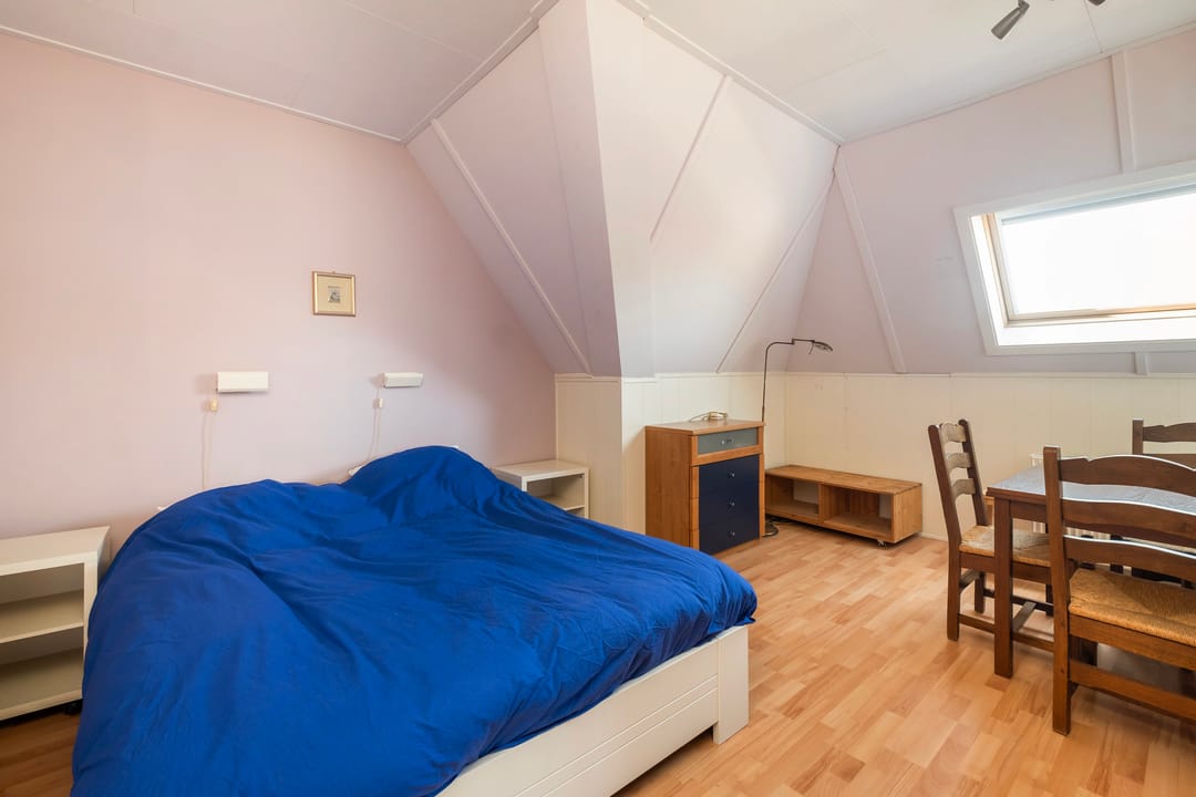 Photo 23 of Forint 38