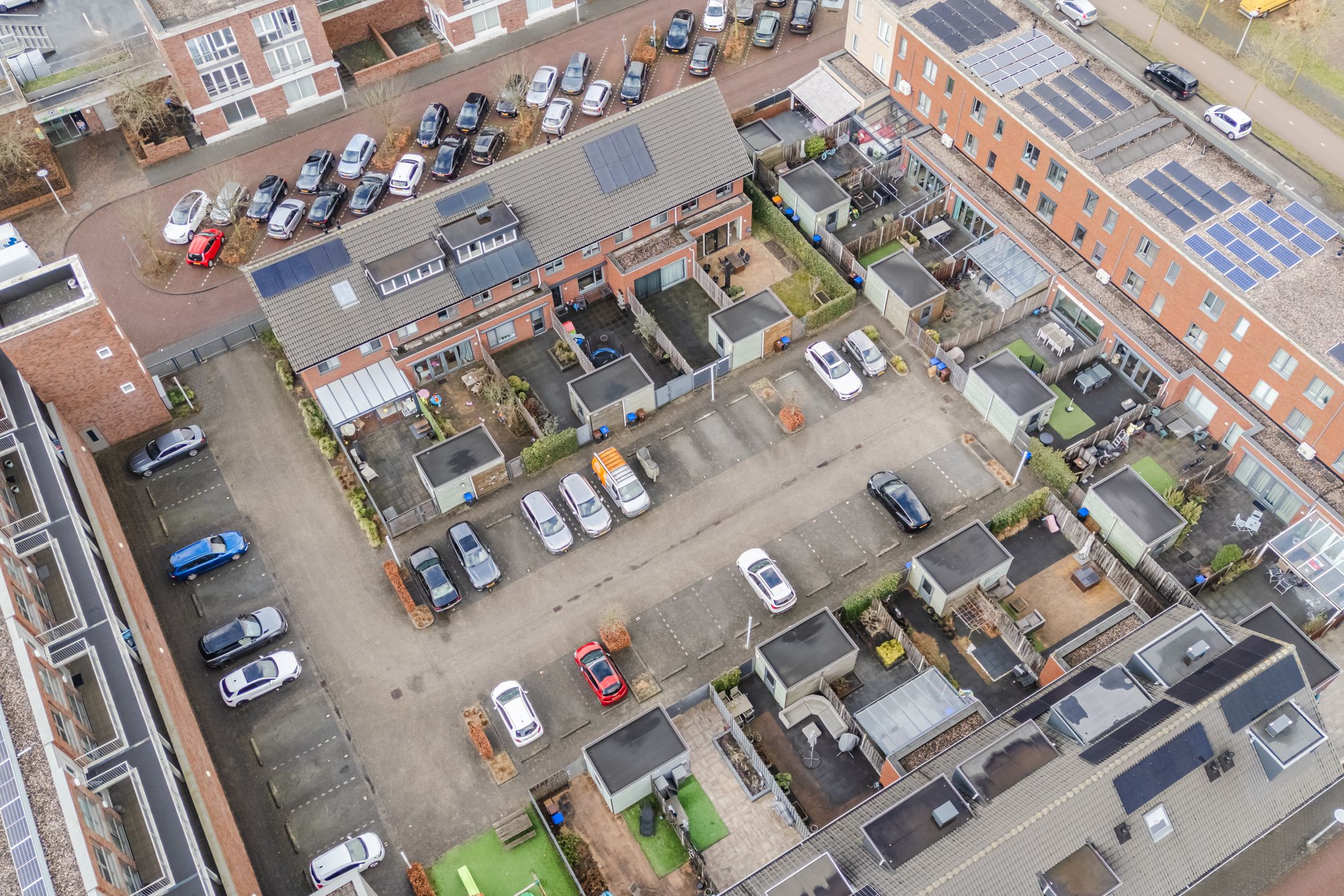 Photo 48 of Billie Holidaystraat 12