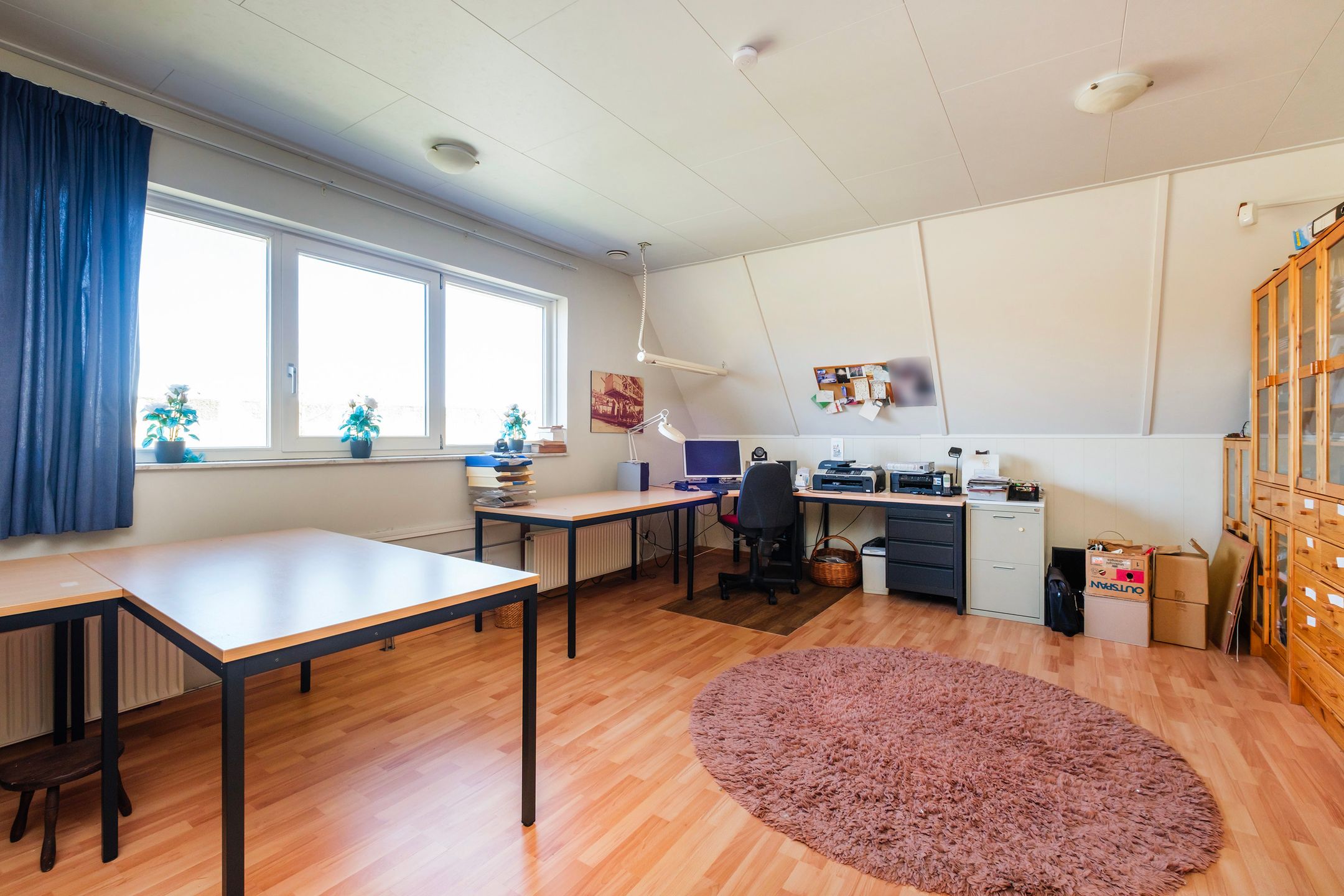 Photo 21 of Forint 38