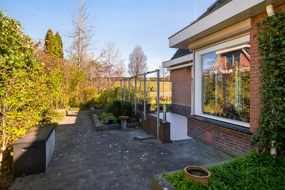 Photo 31 of Forint 38