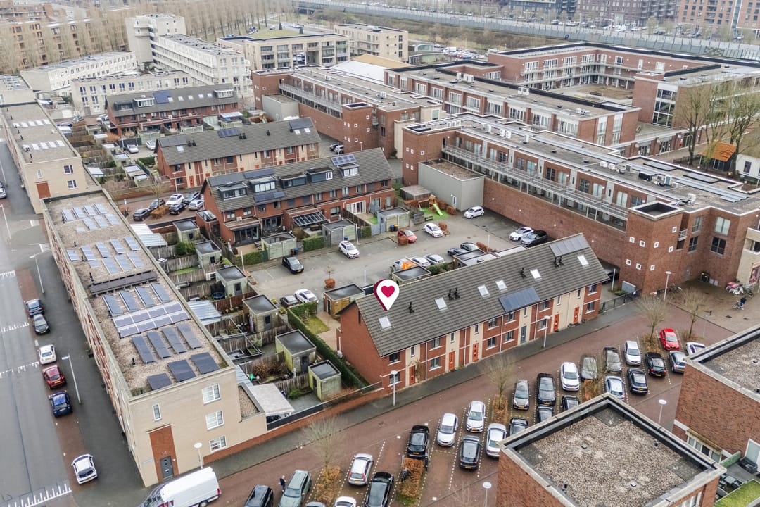 Photo 58 of Billie Holidaystraat 12