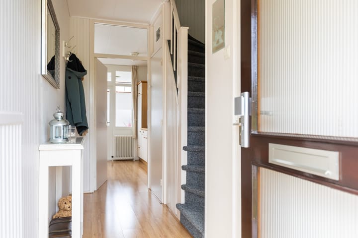 Photo 3 of Kouwenaarsweg 9