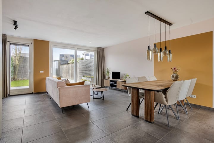 Photo 2 of Koestraat 37