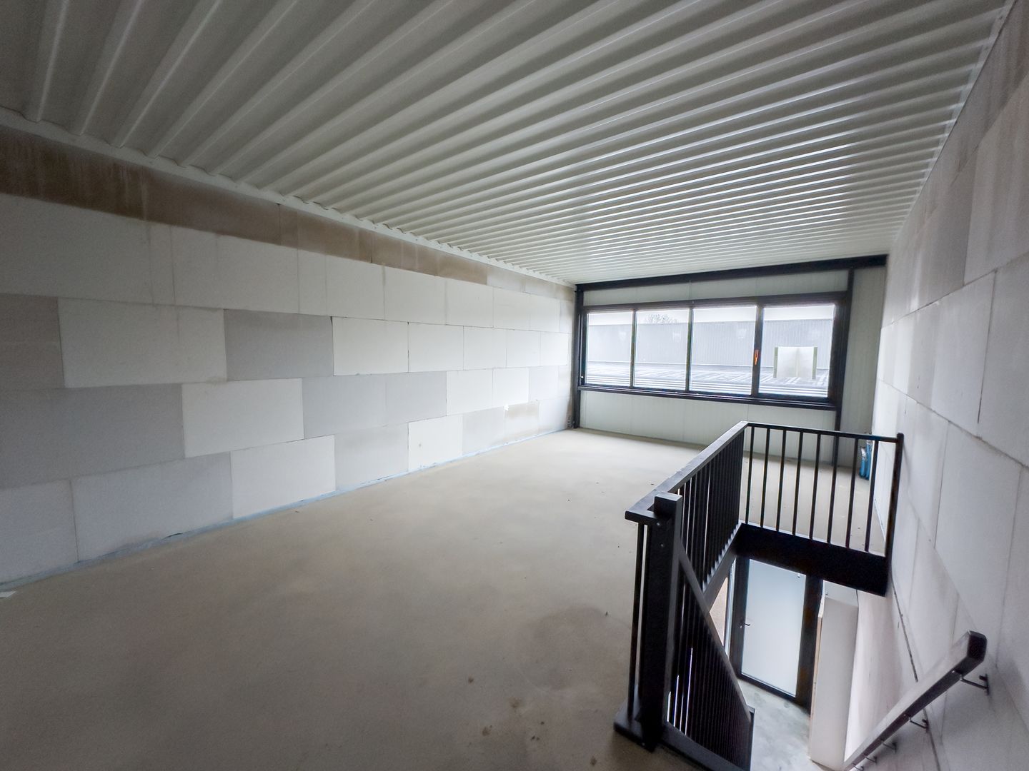 View photo 4 of Inductorstraat 17-D