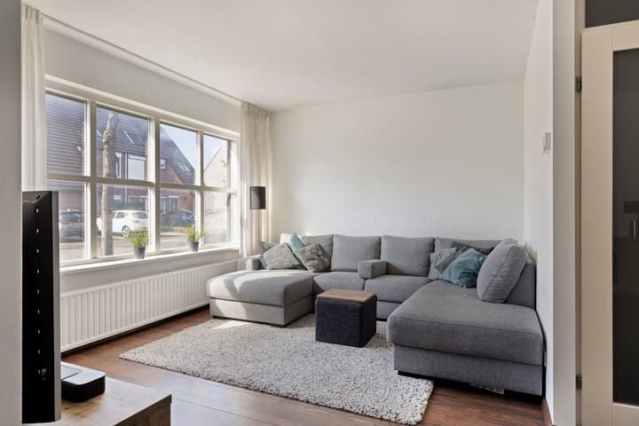 Photo 2 of Burchtenlaan 232