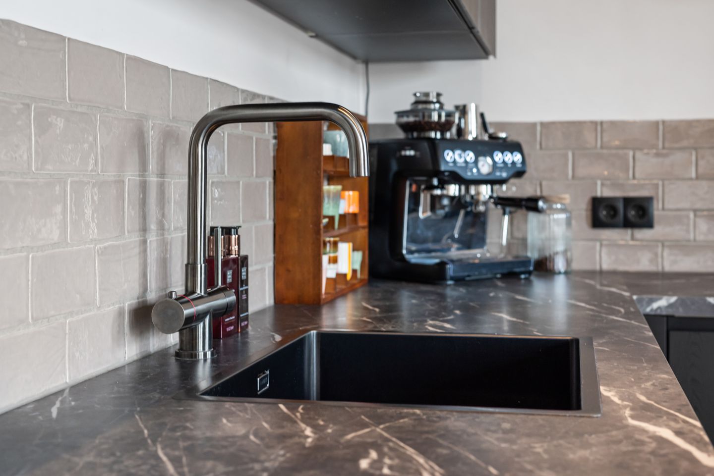 Foto 19 van Admiraal De Ruijterweg 523-3