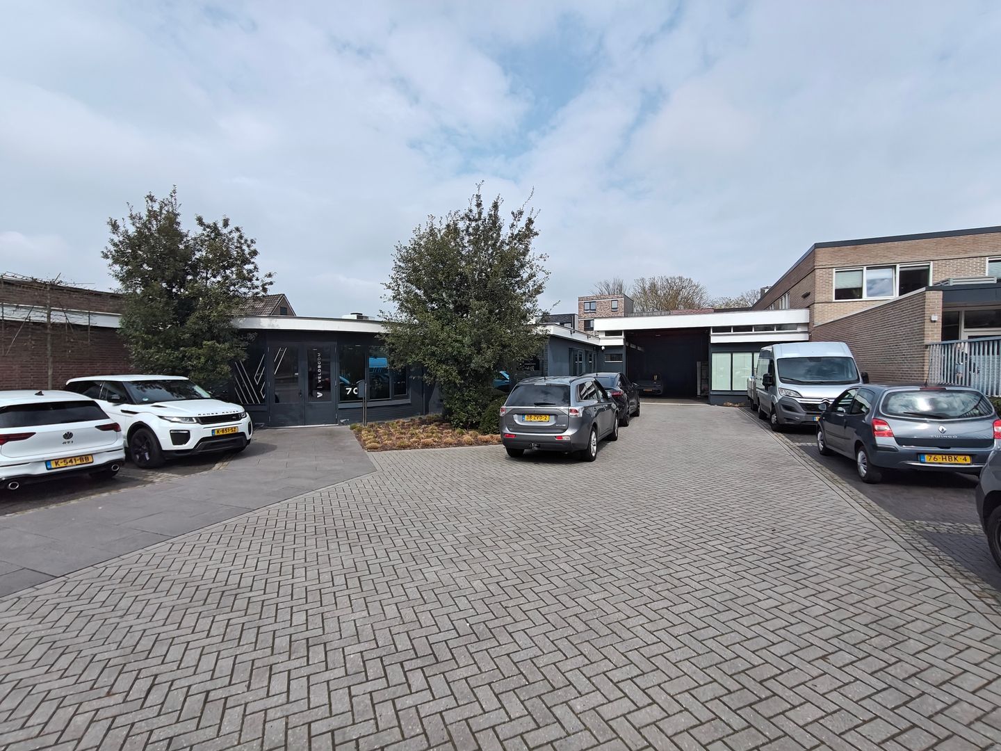 View photo 1 of Hengelosestraat 70