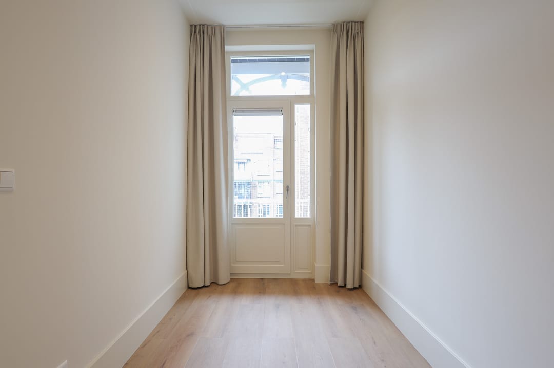 Foto 11 van Linnaeusstraat 59-2