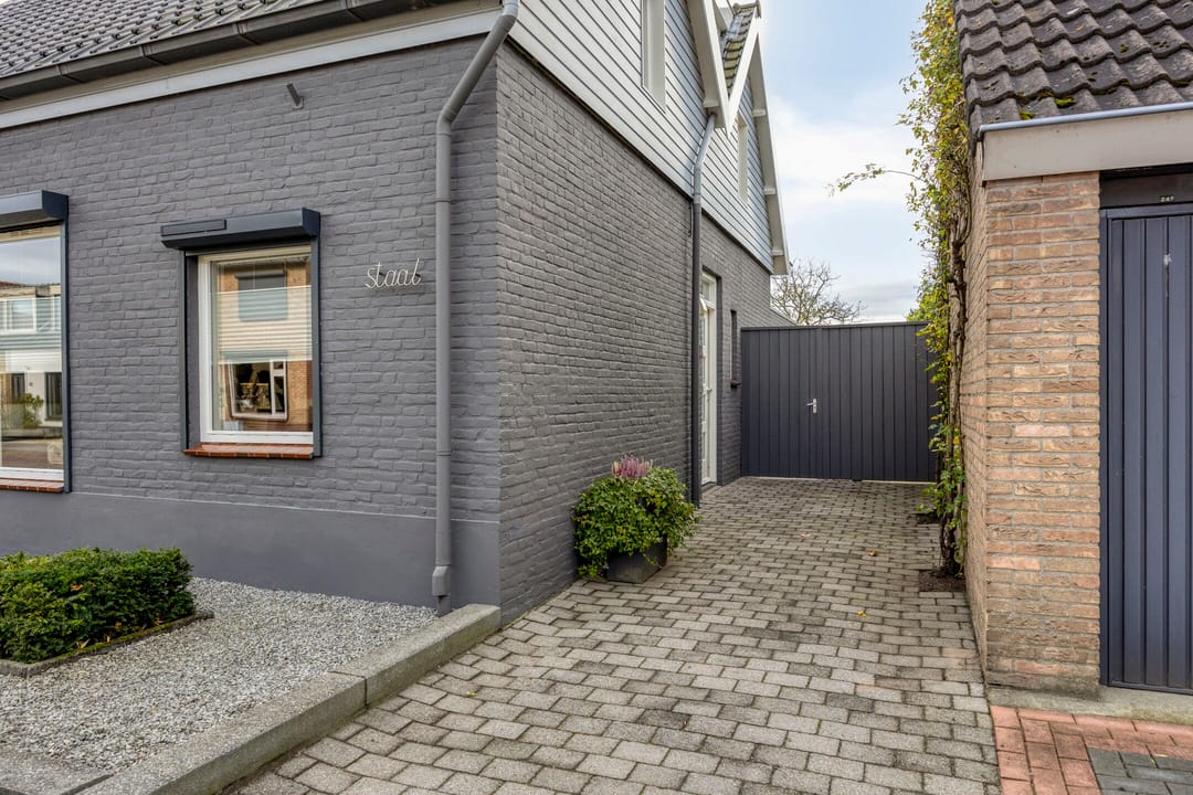 Foto 52 van Burgemeester van Campenhoutstraat 13