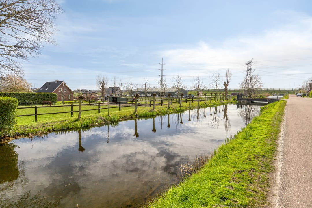 Photo 32 of Kruisweg 24